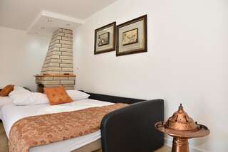 Гостевой дом Guest House Evropa Улцинь Номер-студио с балконом-3